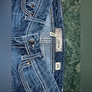 BKE flared jeans , perfect condition no stains, hardly worn